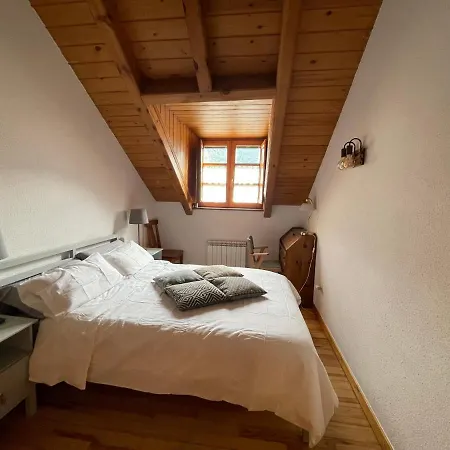 Apartamento Pinos Blancos Apartment Benasque