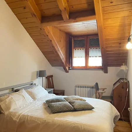 Apartamento Pinos Blancos Apartment Benasque