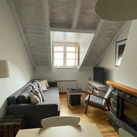 Apartamento Pinos Blancos * Benasque